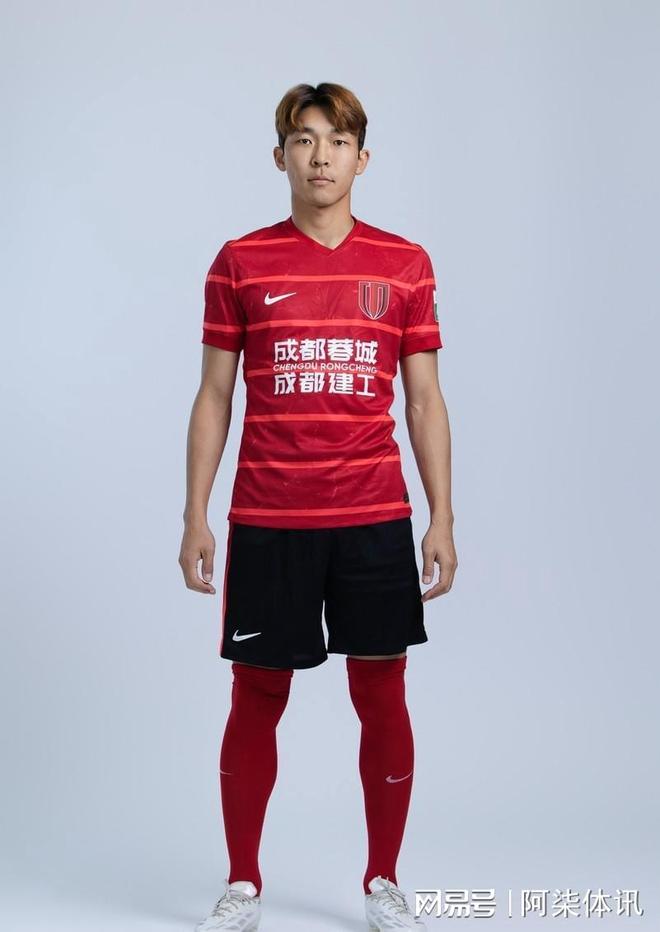 包含成都蓉城迎全明星赛关键赛,窗口期单刀错失,质疑声仍在,赛季目标并未改变的词条 包含成都蓉城迎全明星赛关键赛,窗口期单刀错失,质疑声仍在,赛季目标并未改变的词条