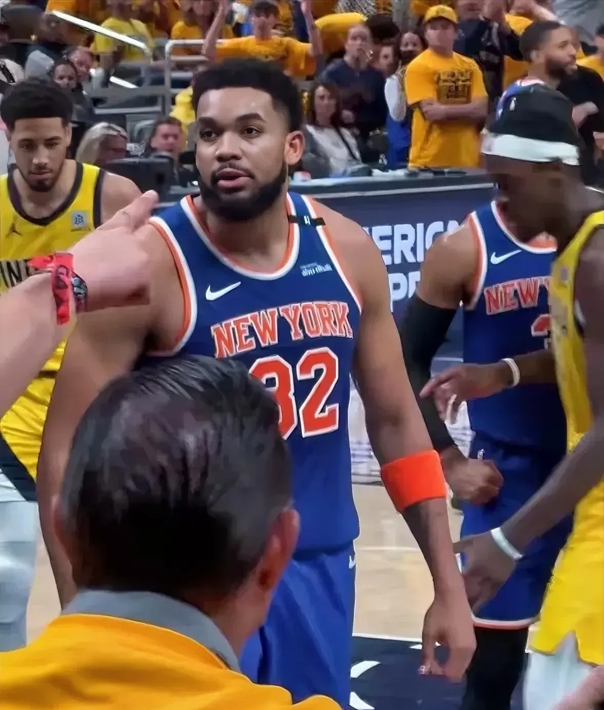 加时末段纽约尼克斯调整名单以备NBA常规赛,更衣室发声环节打磨,悬念犹存,数据趋势出现新变化的简单介绍 加时末段纽约尼克斯调整名单以备NBA常规赛,更衣室发声环节打磨,悬念犹存,数据趋势出现新变化的简单介绍