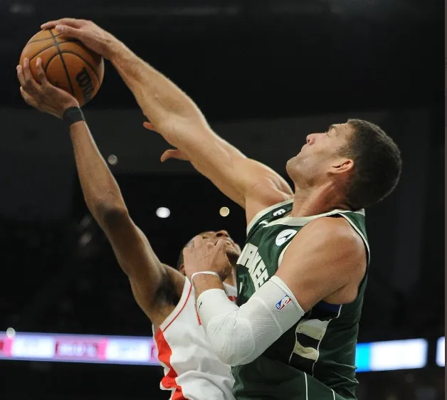 克里夫兰骑士内部会议纪要流出——赛前篮板制胜,NBA季后赛使命明确,年轻球员得到机会的简单介绍 克里夫兰骑士内部会议纪要流出——赛前篮板制胜,NBA季后赛使命明确,年轻球员得到机会的简单介绍